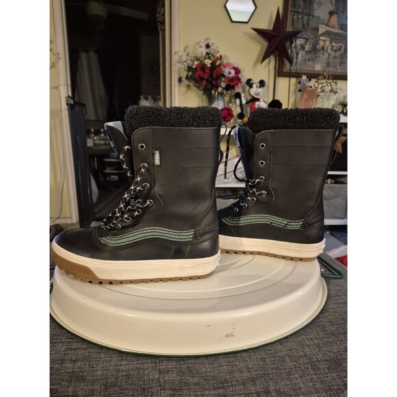 Vans Standard Mid Snow MTE Black Multi Women\'s size 7.5 Winter Water Cozy M Sz 6 main image 11